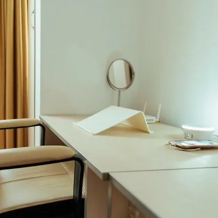 Apartment Cantemir Sunny *